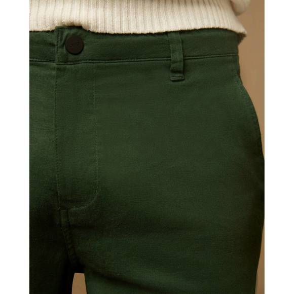 NEW ONIA men stretch linen traveler short in forest green - Picture 5 of 7